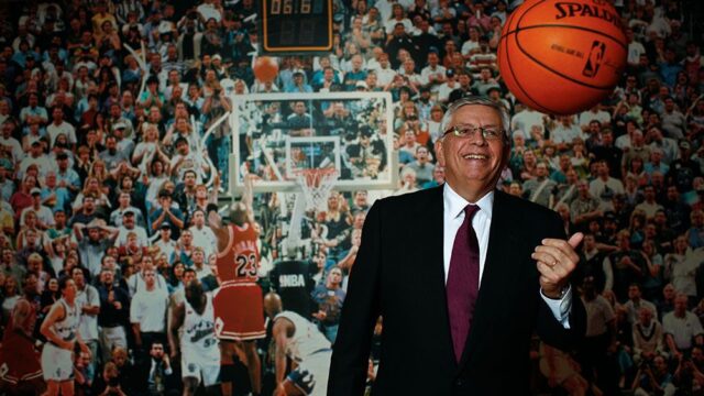 В США умер бывший комиссар НБА Дэвид Стерн