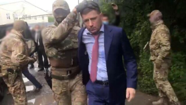 Губернатора Хабаровского края задержали по подозрению в организации убийства