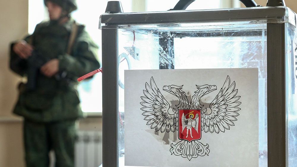 Непризнанные и самопровозглашенные: чего ожидают от выборов в ДНР и ЛНР?