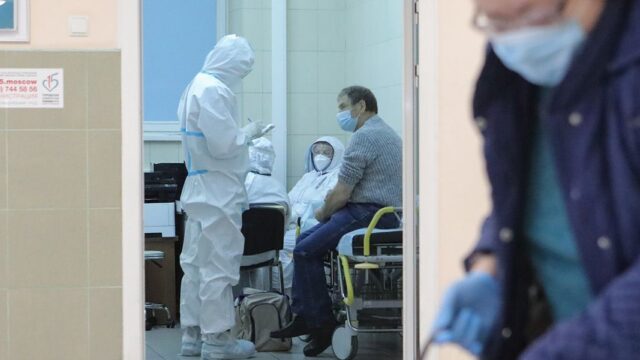 В России третий день подряд заражаются меньше 9 тысяч человек