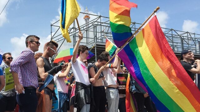 На Брайтон-Бич прошел ЛГБТ-парад: фотогалерея