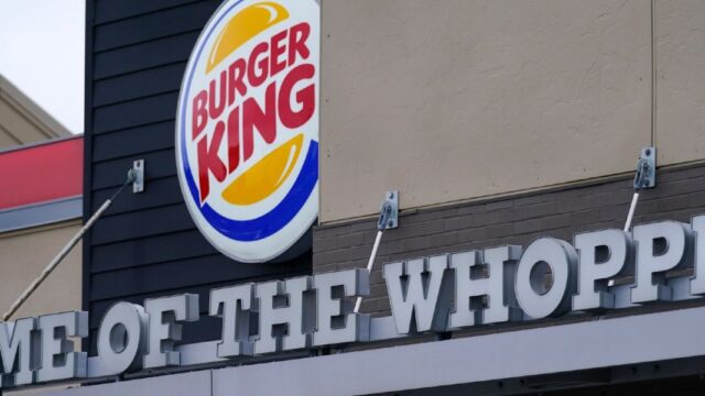 Burger King в Британии раскритиковали из-за твита про женщин и кухню