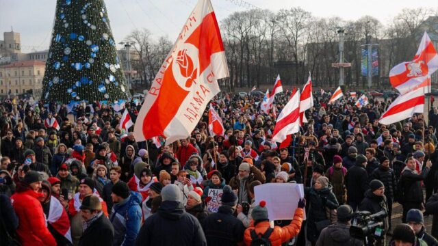 В Минске сотни человек вышли на акцию против «глубокой интеграции» с Россией