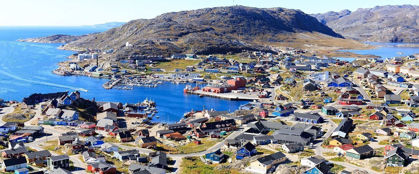 Гренландия отказалась от добычи энергоносителей на своей территории