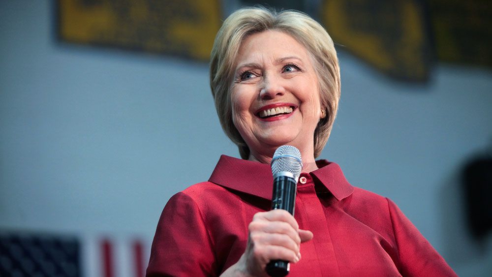 Хиллари Клинтон: отношения Билла Клинтона с Моникой Левински не были злоупотреблением властью