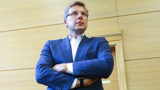 Европарламент лишил неприкосновенности бывшего мэра Риги Нила Ушакова