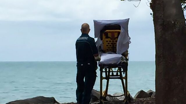 В Австралии медики исполнили желание умирающей пациентки и отвезли ее на пляж