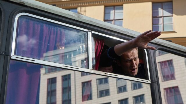 ФСИН опять потребовала отправить Навального в колонию