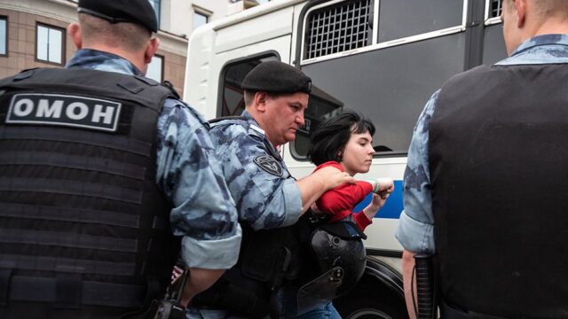 ОНК: полиция начала проверку задержаний подростков на акции в поддержку Ивана Голунова в Москве