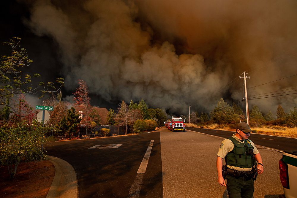 Число пропавших без вести из-за пожаров в Калифорнии превысило тысячу