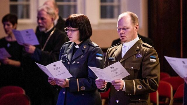 Эстонские солдаты отказались петь строевую про убийство русских