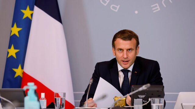 Макрон дал 15 дней лидерам французских мусульман на то, чтобы принять «хартию республиканских ценностей»