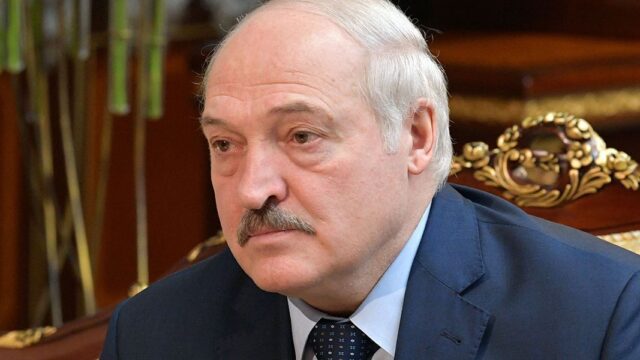 Лукашенко подпишет декрет о передаче власти в случае гибели президента