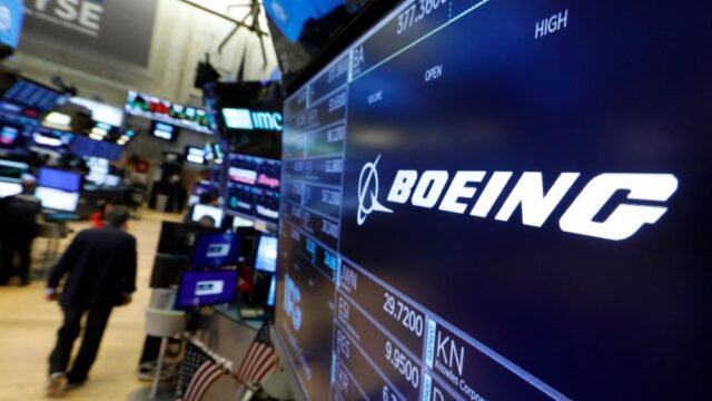 Авиарегулятор США решил наложить на Boeing штраф в размере $3,9 млн за дефектные детали