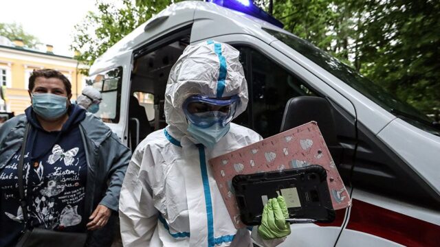 В России за сутки коронавирусом заразились меньше шести тысяч человек