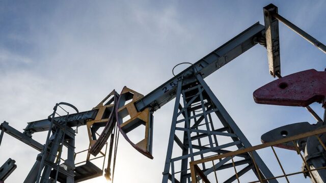 Крупнейший нефтепереработчик Японии ENEOS не будет закупать российскую нефть