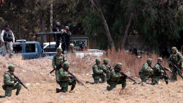В Мексике морпехи застрелили пятерых похитителей топлива