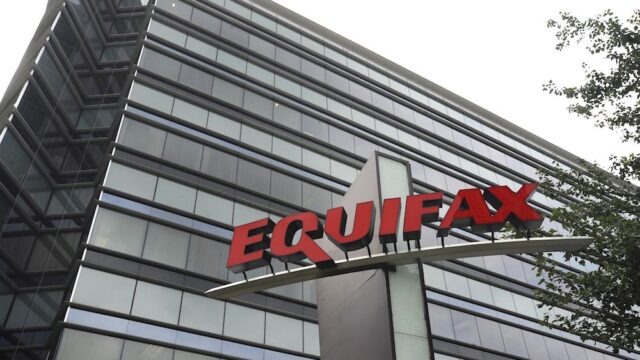 Акции Equifax рухнули из-за сообщений о новом взломе