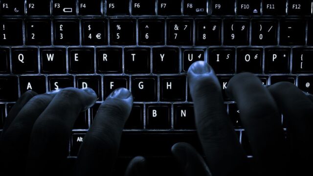 ФБР: российские хакеры взломали «сотни тысяч» роутеров в 50 странах