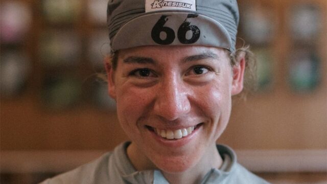 Женщина впервые выиграла Трансконтинентальную велогонку длиной в 4000 км