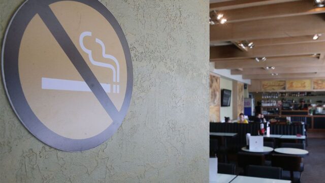 Парламент Армении принял закон о запрете курения в общественных местах