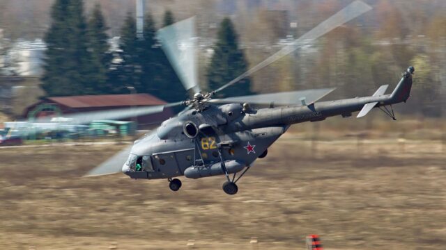 В центре Хабаровска рухнул вертолет, есть погибшие