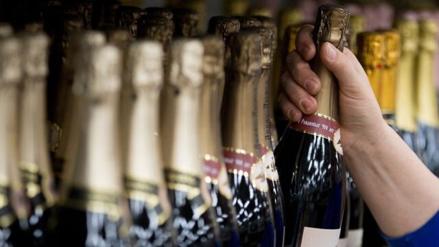 В ЕС пообещали принять меры в ответ на российский закон о виноделии
