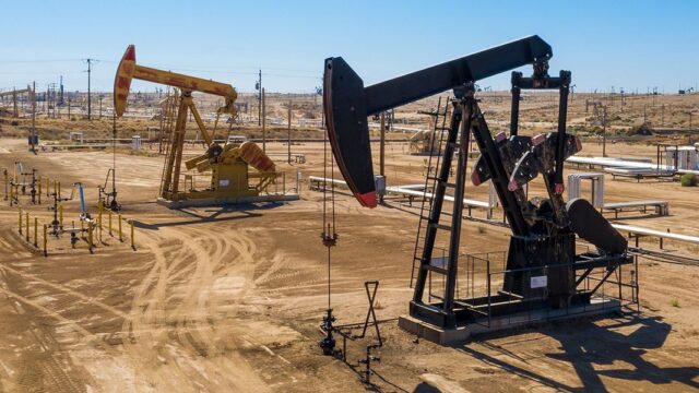 Байден объявил о продаже 50 млн баррелей нефти из стратегического резерва США