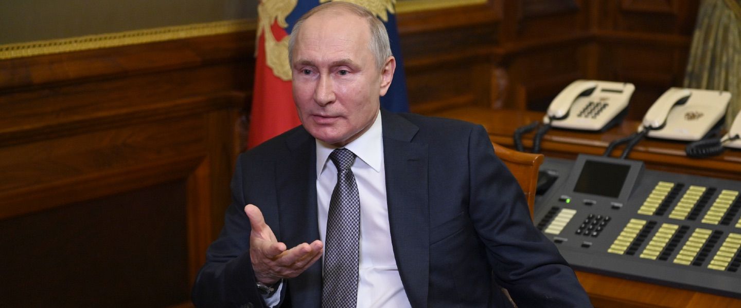 Владимир Путин объяснил, зачем написал статью об Украине