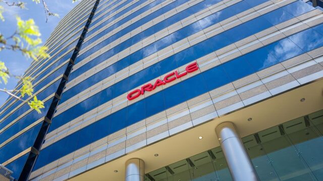FT: Oracle ведет переговоры о покупке TikTok