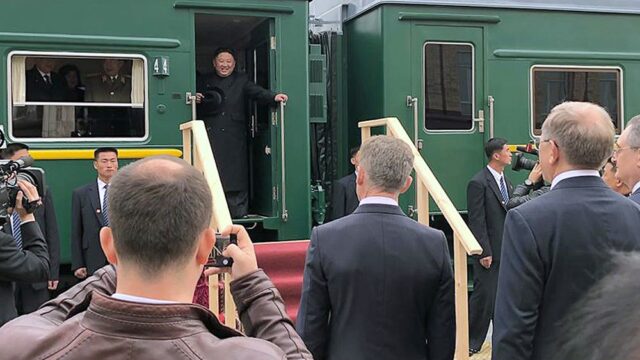 Ким Чен Ын въехал в Россию на своем бронепоезде