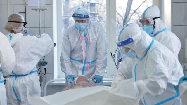 Гинцбург: «омикрон» не станет выходом из пандемии COVID-19
