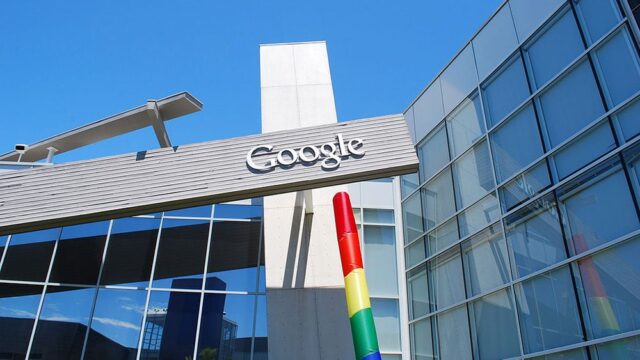 В Индии оштрафовали корпорацию Google на $21 млн за искажения поиска