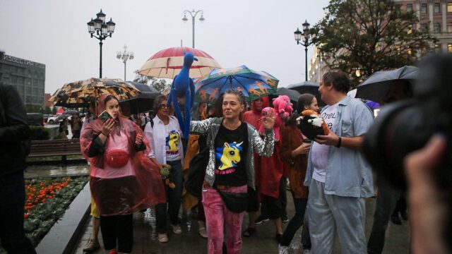 В центре Москвы прошел «Марш матерей» в поддержку обвиняемых по делу «Нового величия»
