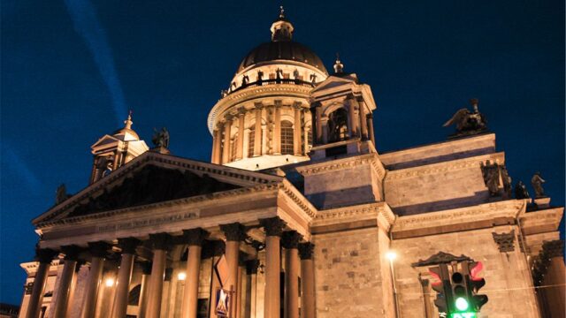 Заксобрание Петербурга проголосовало против референдума по Исаакиевскому собору