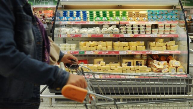 В России борются с ценами: почему дорожают продукты и ждать ли новых протестов