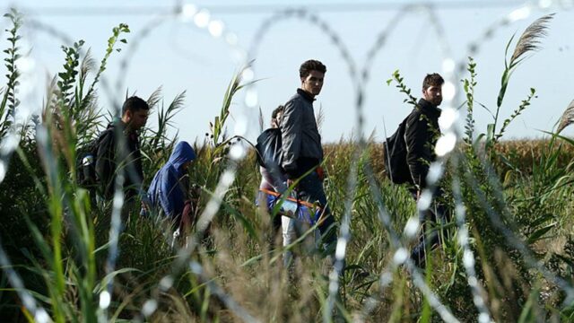 Лидеры ЕС договорились открыть специальные центры по приему беженцев
