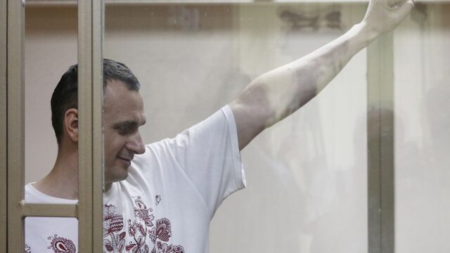 Европарламент потребовал освободить Олега Сенцова