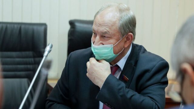Рашкин подал иск к Госдуме за отказ пустить адвокатов на заседание по лишению иммунитета