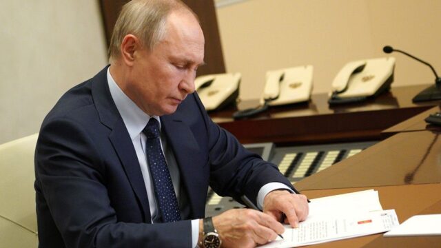 Путин запретил «экстремистам» участвовать в выборах