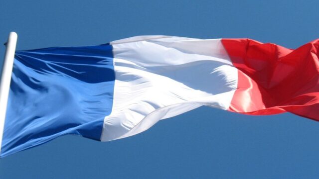 Франция впервые в истории отозвала послов из США и Австралии. Главное