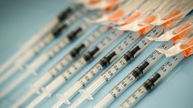Италия заблокировала поставки вакцины от коронавируса в Австралию