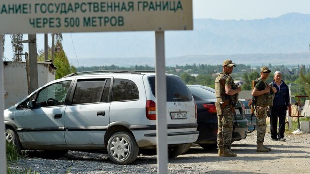 В Киргизии считают «стабильной» обстановку на границе с Таджикистаном