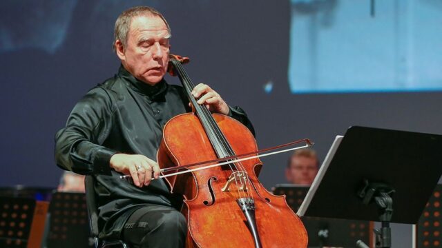 Путин наградил виолончелиста Ролдугина орденом «За заслуги перед Отечеством»