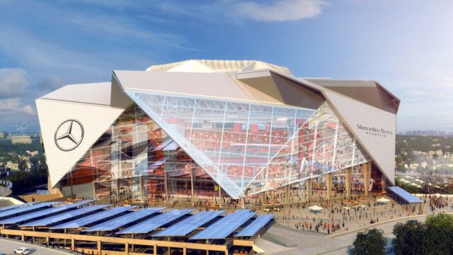 На новом стадионе в Атланте испытали раздвижную крышу. Она работает как диафрагма объектива