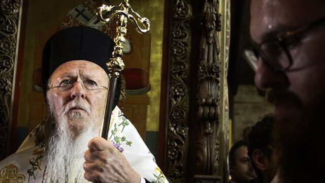 Элладская церковь призвала Константинополь отказаться от общения с «украинскими раскольниками»