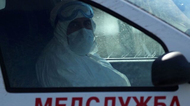 В России зафиксировали меньше пяти тысяч заражений коронавирусом за сутки