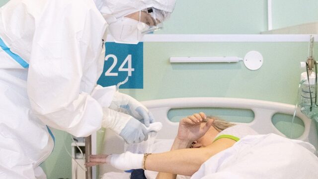 В России обновился рекорд суточной смертности от коронавируса