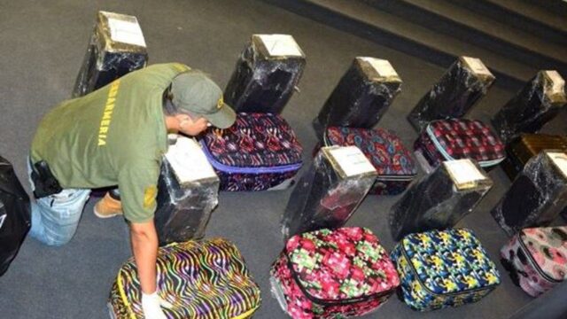 Посол России в Аргентине рассказал, что чемоданы с кокаином в посольской школе обнаружил завхоз