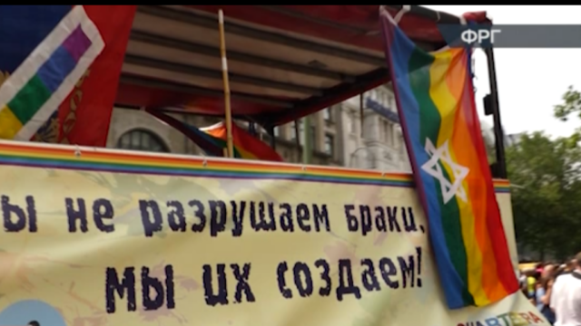 Как прошел традиционный гей-парад в Берлине. Репортаж Константина Гольденцвайга